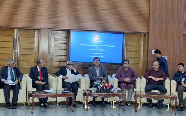 প্রধান উপদেষ্টার নিউইয়র্ক সফরে সঙ্গী হচ্ছেন ফখরুল, তাহেরসহ চার রাজনীতিবিদ